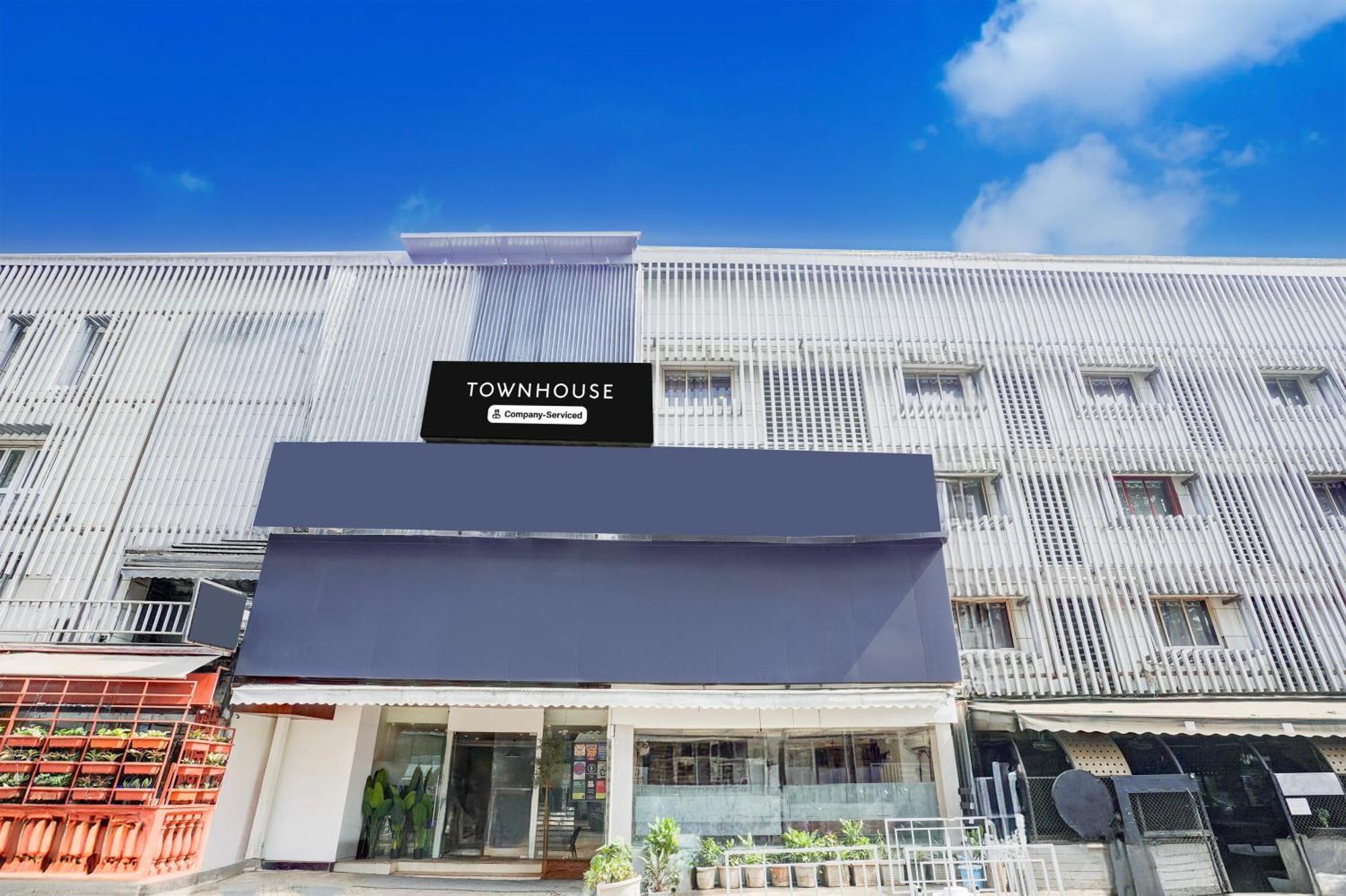 Townhouse Khar The Habitat Hotel Mumbai Bagian luar foto